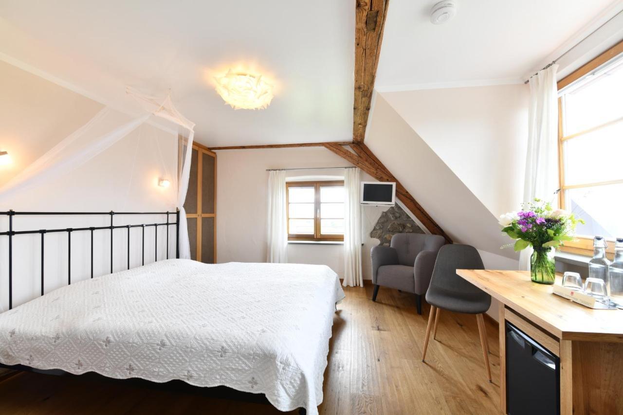 Montfort-schloessle Hotel *